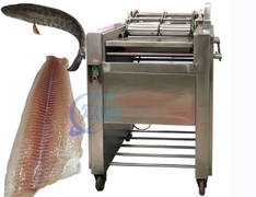 Peixes que descascam a máquina